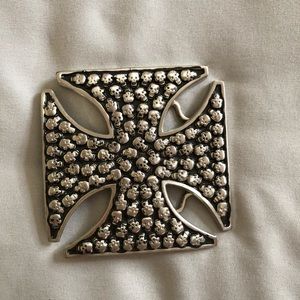 Belt buckle with skulls all over (2 for $10)